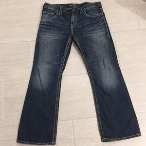 Dark wash jeans by Silver. Size W 32/L 30